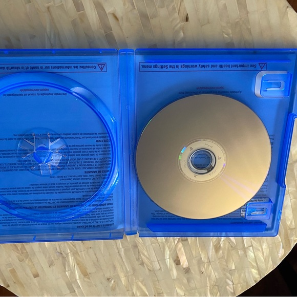 Street Fighter 5 video game for PS4 - Picture 3 of 3